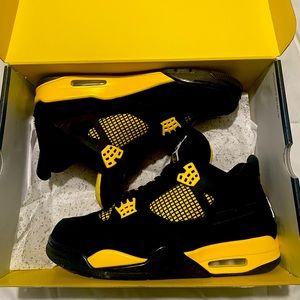 Jordan thunder 4 size 11.5